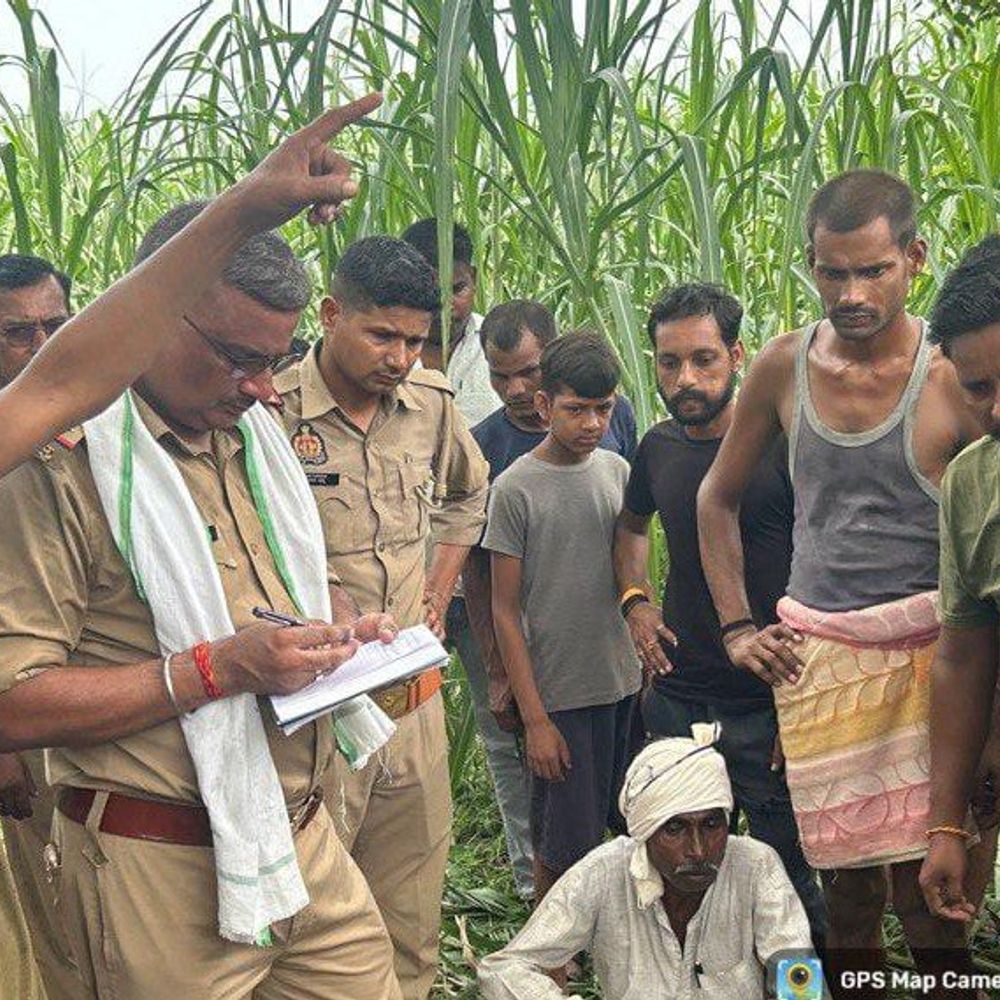 पीलीभीत में 17 वर्षीय किशोर ने की खुदकुशी:नीम के पेड़ से लटका मिला शव, पुलिस जांच जारी