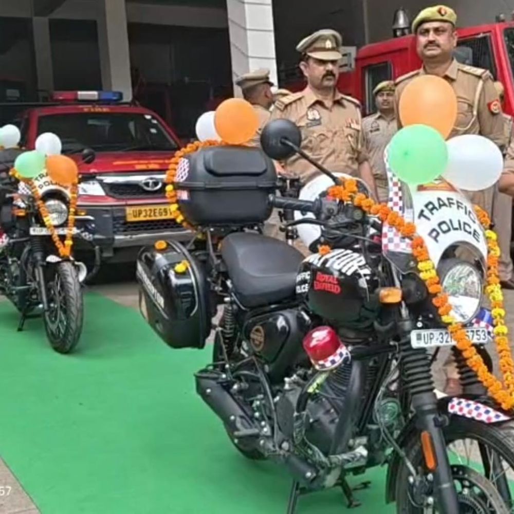 हमीरपुर ट्रैफिक पुलिस को मिलीं हाईटेक इंटरसेप्टर बाइकें:ओवरस्पीड वाहनों पर लगेगी लगाम, सड़क हादसे होंगे कम