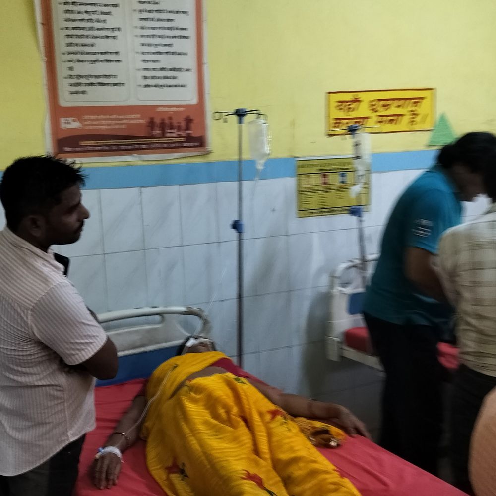 अयोध्या में चूरन समझकर महिला ने खाया जहर:तबीयत बिगड़ने पर अस्पताल में भर्ती, हालत गंभीर