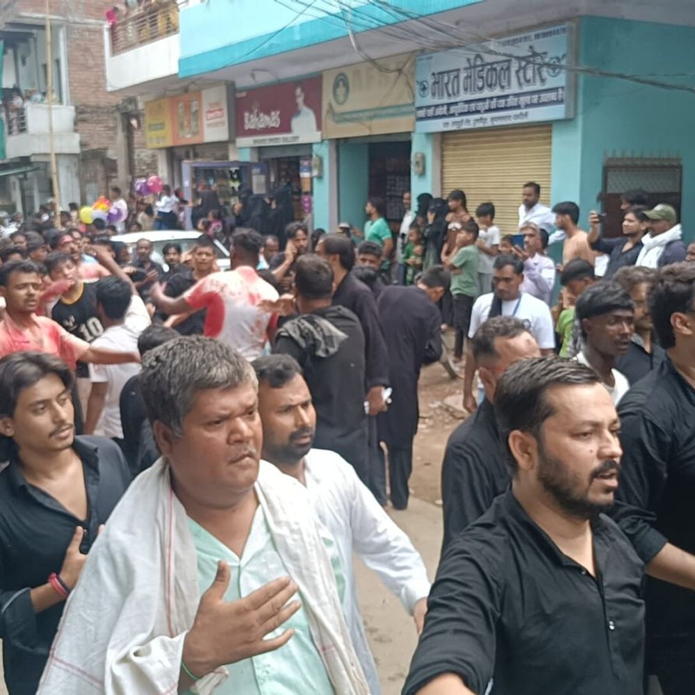 चंदौली में इमाम हुसैन का चेहल्लुम:कर्बला के शहीदों की याद में निकला मातमी जुलूस