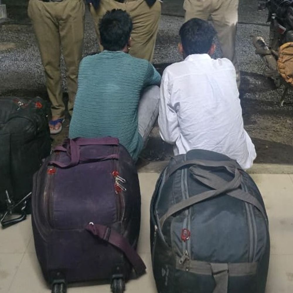 
                 58 किलो डोडाचूरा मिला, दो तस्कर गिरफ्तार:एक पंजाब और दूसरा यूपी का रहने वाला, कुकड़ेश्वर पुलिस ने पकड़ा 
            