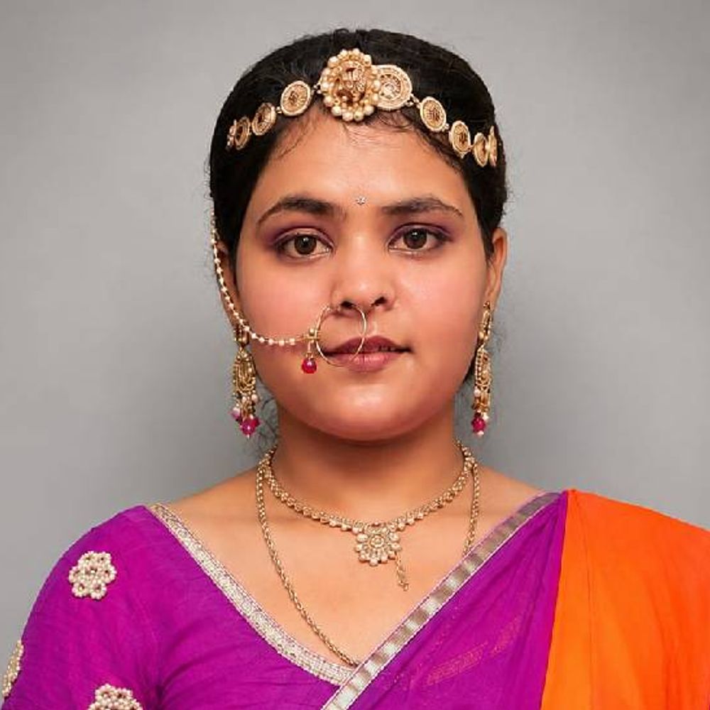 
                 18 साल की रिद्धिका दुनिया से चली गई लेकिन...:दो अनजान जिंदगियों में छोड़ गई रोशनी; पिता ने गम को सेवा में बदलते हुए कराया नेत्रदान 
            