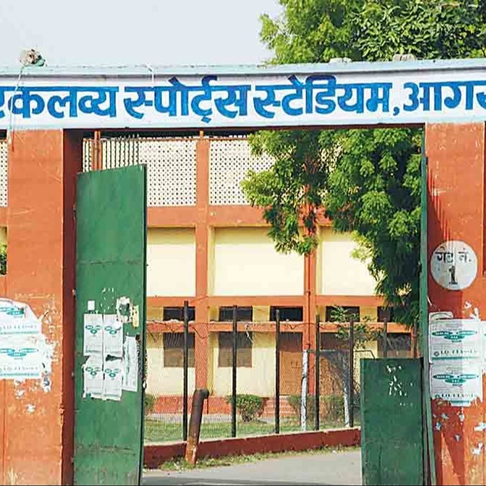 एकलव्य स्टेडियम के कोच पर कुकर्म का आरोप:खिलाड़ी बोला-शौचालय में यौन उत्पीड़न किया,10 दिन बाद हुई FIR