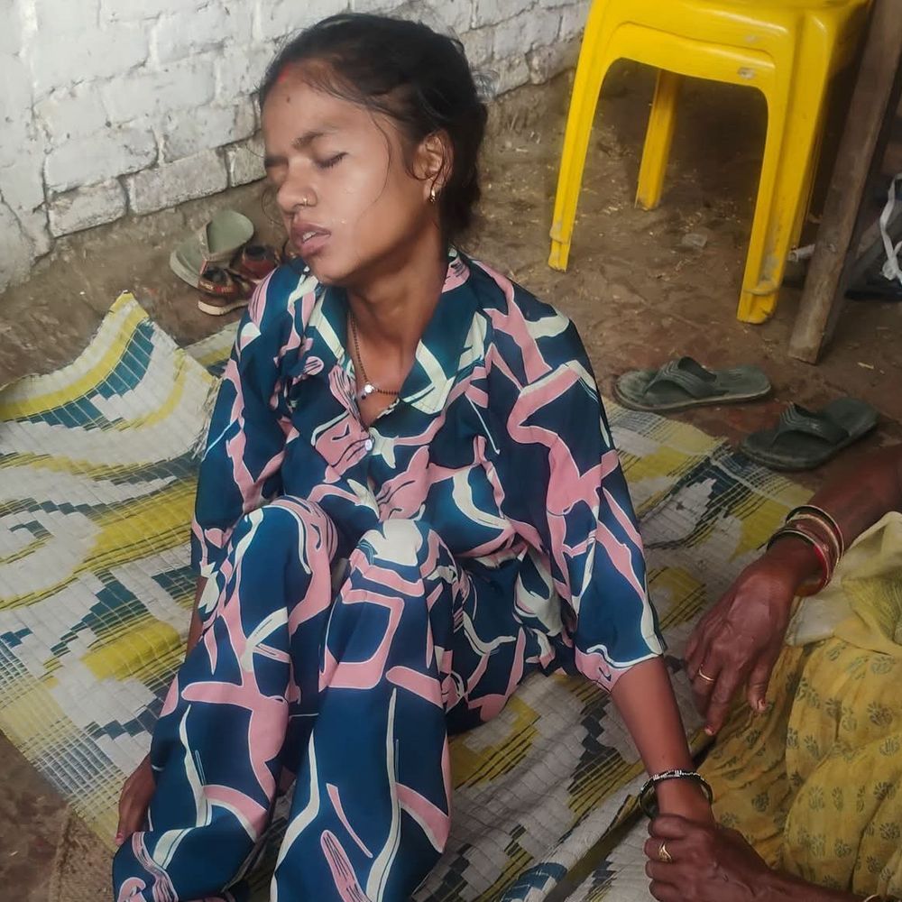 अमेठी का अंकित कश्यप हत्याकांड::पत्नी 2 बच्चों संग ससुराल पहुंची, बोली- हत्यारों को फांसी मिले या एनकाउंटर हो
