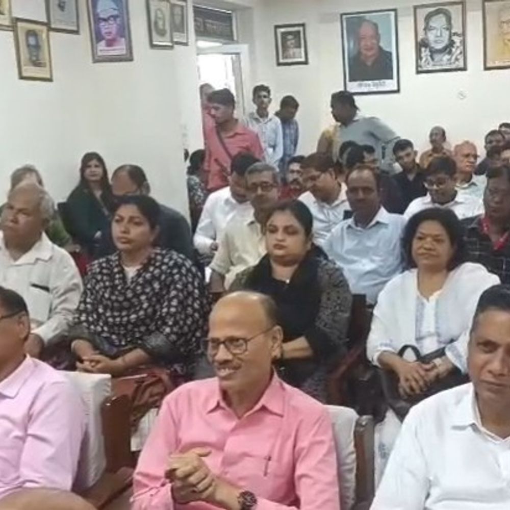 समावेशी साहित्य संस्थान का स्थापना दिवस मनाया:नई पुस्तक का विमोचन; वक्ताओं ने कहा- अच्छी पुस्तकें समाज सही दिशा देती हैं