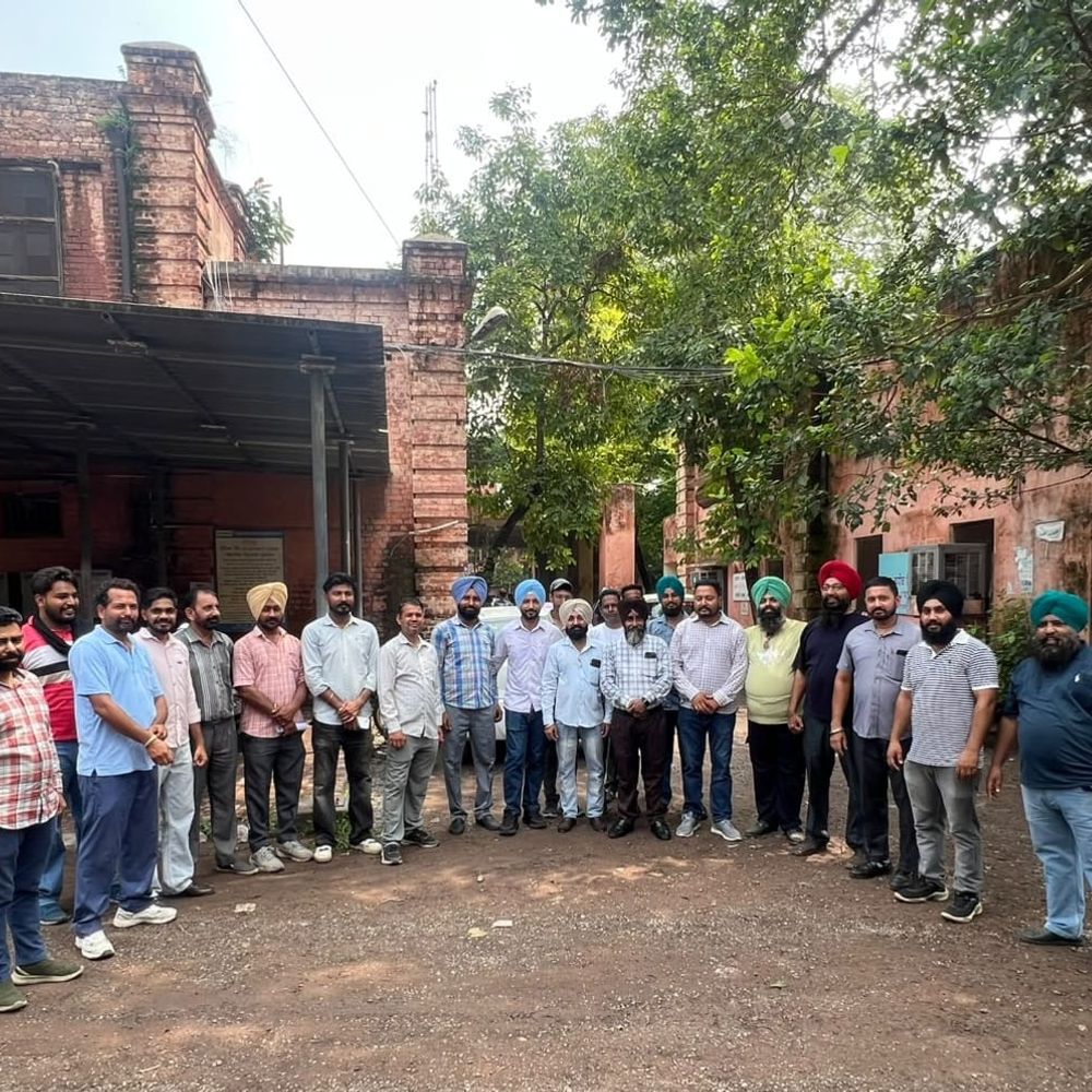 ज्वाइंट फोरम की हड़ताल में खुला सिस्टम का सच स्मार्ट दौर में डंडे से आन-आफ हो रहे बिजली ब्रेकर