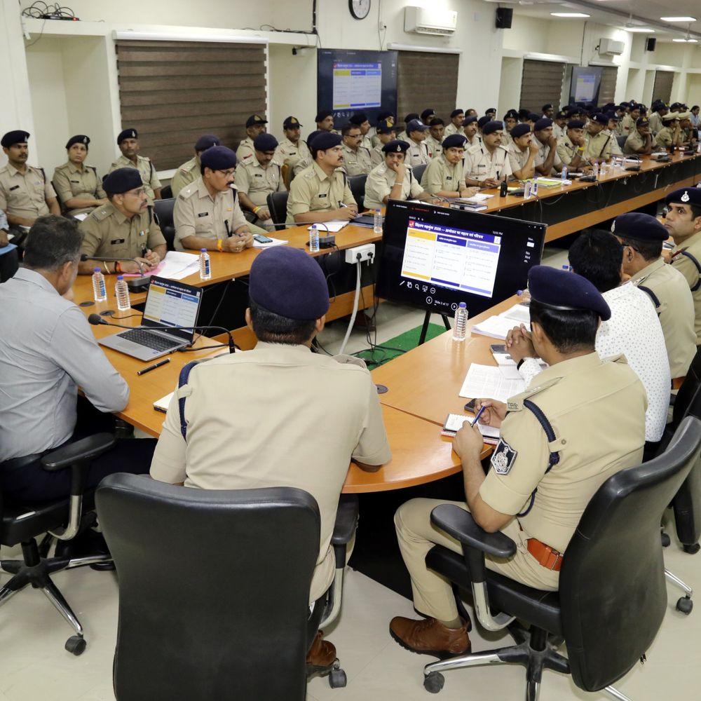 
                 सिंहस्थ-2028 : प्लान तैयार, 30 करोड़ श्रद्धालुओं की सुरक्षा के लिए 63 हजार पुलिसकर्मी होंगे तैनात 
            