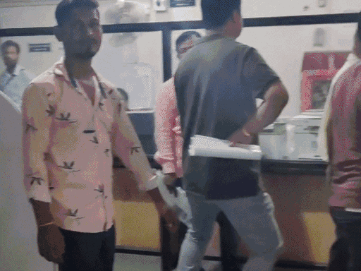 
                 फेसलेस रजिस्ट्री में नया नियम: नहीं अटकेगा रजिस्ट्री का काम:जहां अधिकारी खाली होगा वहीं पहुंचेगी आपकी फाइल, जानिए आम लोगों को क्या होगा फायदा 
            
