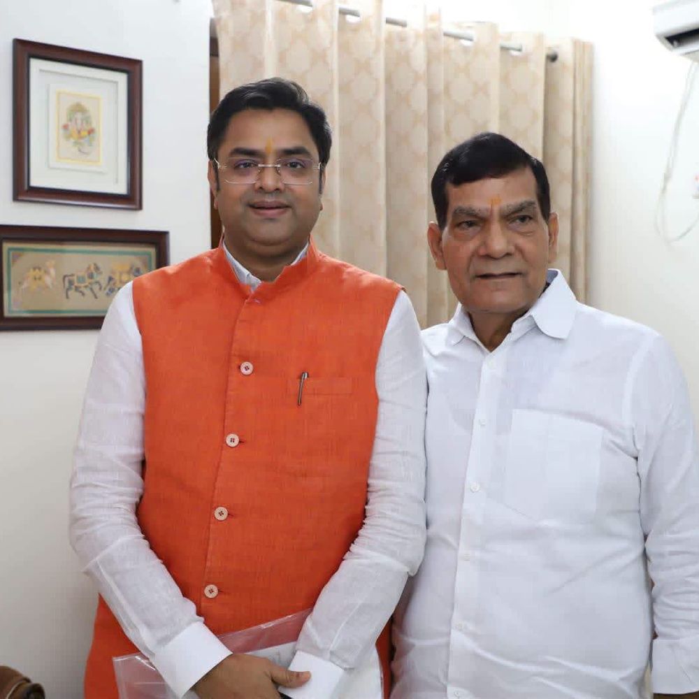 शोहरतगढ़ में दो नए बिजली उपकेंद्र स्वीकृत:ढेबरूआ में 132 केवी, तुलसियापुर में 33 केवी सब स्टेशन को मंजूरी
