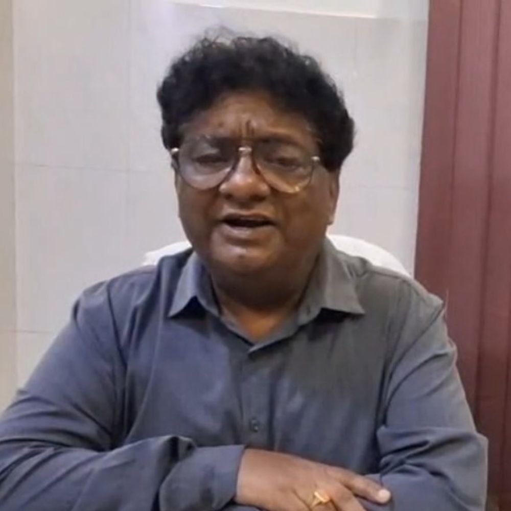 नवजात की मौत पर अस्पताल में हंगामा:श्रावस्ती ACMO के 'यमराज' बयान पर विवाद; बोले- रक्षक को भक्षक समझने पर दी थी प्रतिक्रिया