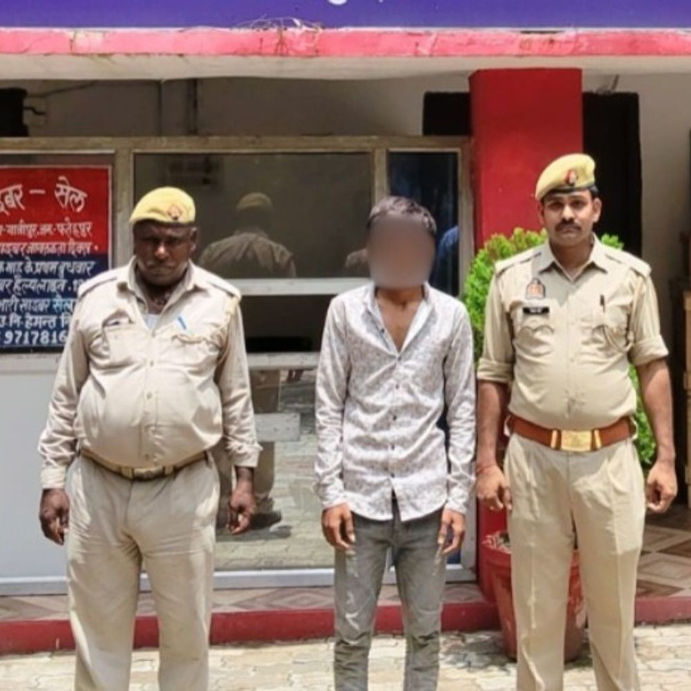 नाबालिग अपहरण मामले में फरार आरोपी गिरफ्तार:फतेहपुर पुलिस ने अपराधी को न्यायालय में पेश किया, भेजा जेल