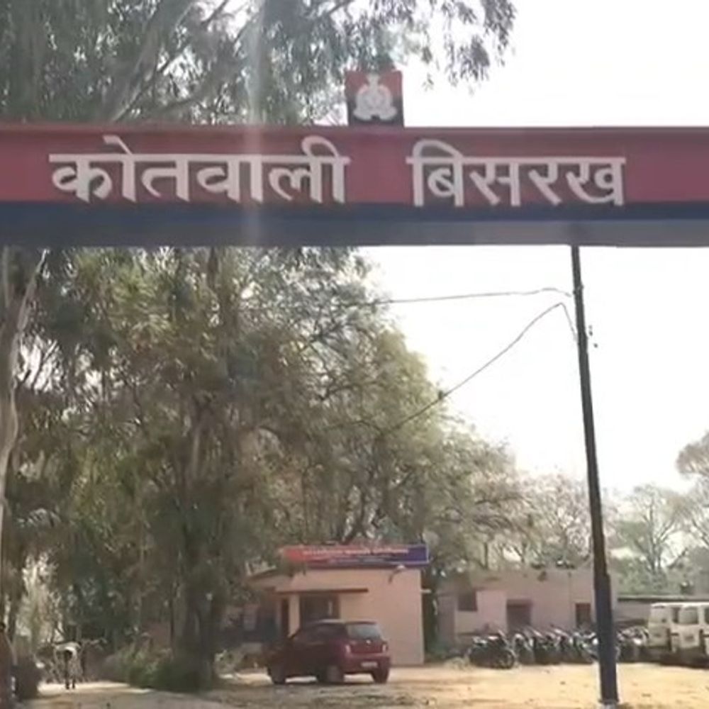 युवक को बंधक बनाकर खाते से 1.48 करोड़ रुपए निकाले:नोएडा में कोर्ट के आदेश पर 6 आरोपियों के खिलाफ केस दर्ज
