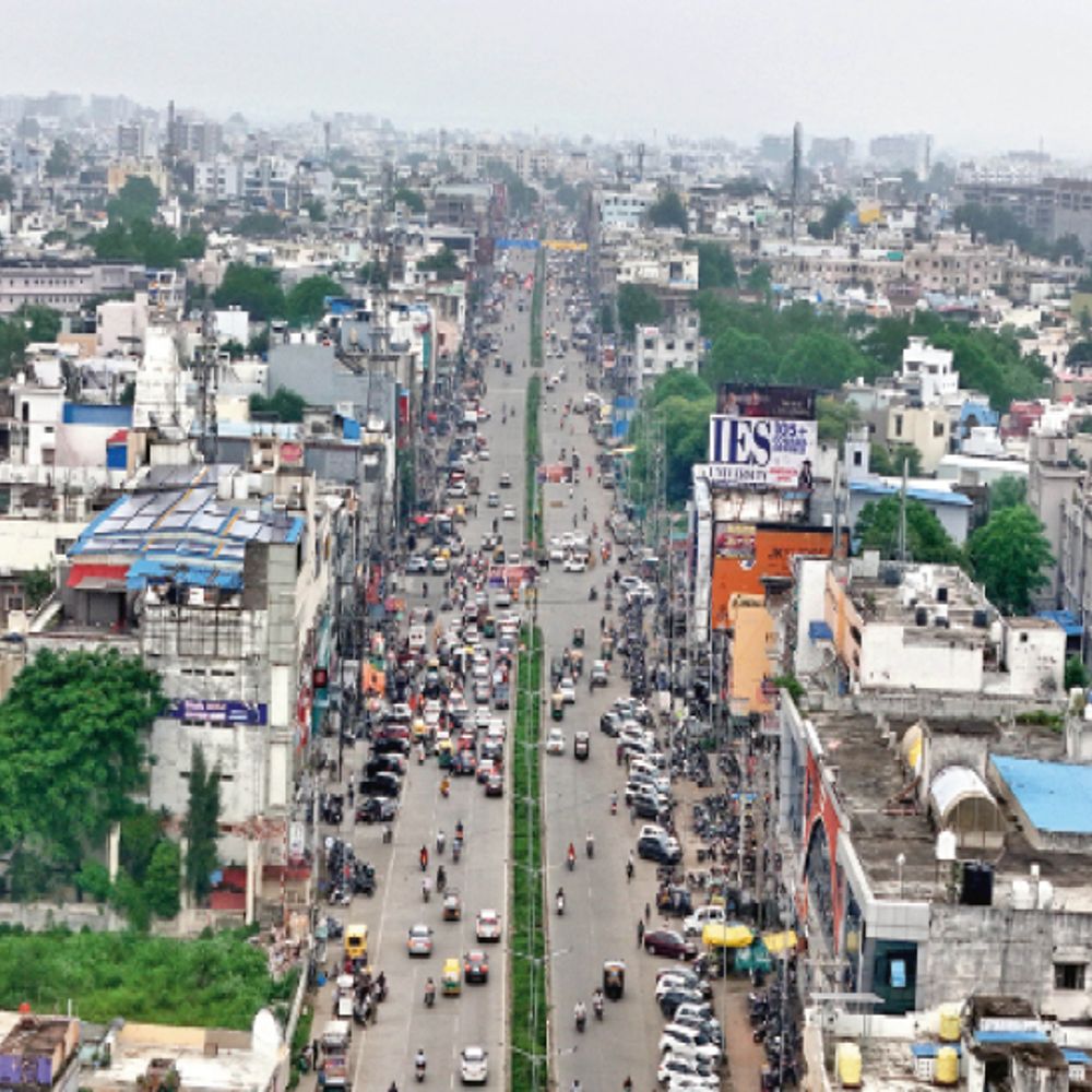 
                 सुप्रीम आदेश के दायरे में 80 हजार प्रतिष्ठान:5 लाख रोजगार संकट में, कार्रवाई नहीं की तो सुप्रीम कोर्ट की अवमानना; अब मास्टर प्लान ही विकल्प 
            