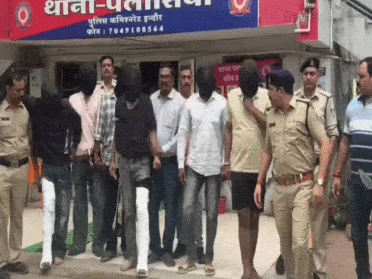 
                 USDT देने के बहाने युवक को बुलाकर 7 लाख लूटे:इंदौर में वकील समेत 5 आरोपी गिरफ्तार; कैफे में तैयार की वारदात की प्लानिंग 
            