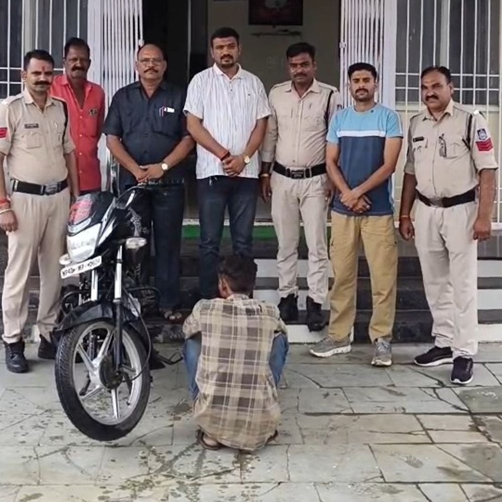 पुलिस ने बाइक चोर पकड़ा:  40 हजार की बाइक बरामद, दूसरा आरोपी फरार – shajapur (MP) News