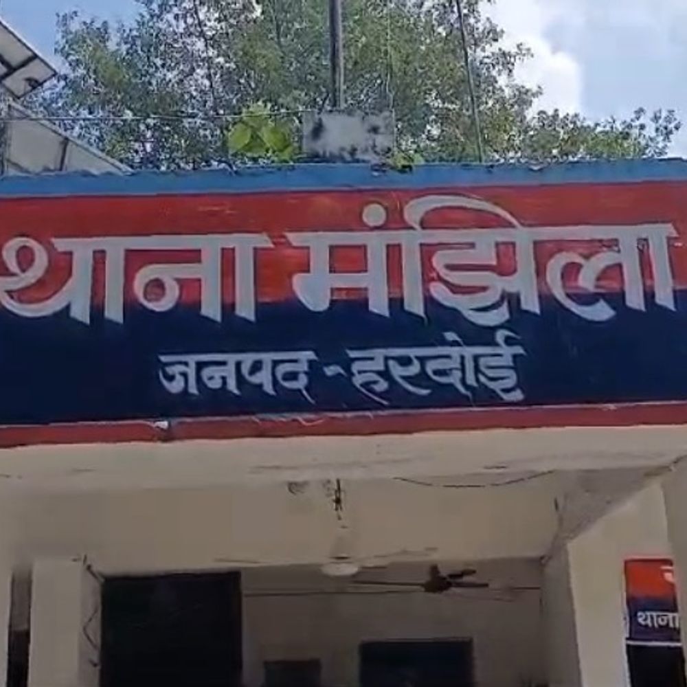 लखीमपुर के 2 युवक बाइक से किशोरी को ले गए:40 हजार नकद-जेवर भी ले गई, चार सगे भाइयों समेत पांच पर केस