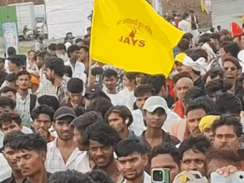 
                 MP की छात्र राजनीति में पहली बार जयस की एंट्री:सभी कॉलेजों में उतारेगा उम्मीदवार, आदिवासी युवाओं को देगा मौका; ABVP-NSUI के सामने नई चुनौती 
            