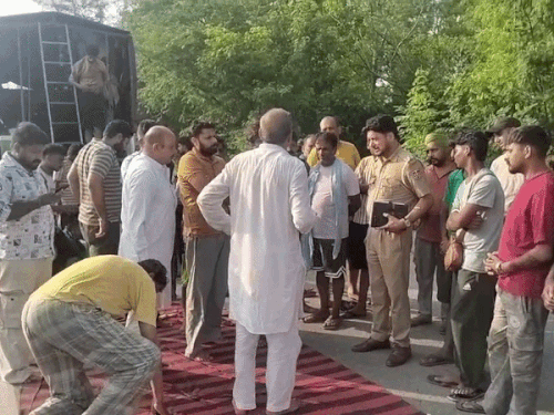 तेज रफ्तार कार ने 4 कांवड़ियों को कुचला:सड़क पर बिखरी लाशें; गंगोत्री से गंगाजल लेकर लौट रहे थे फरीदकोट