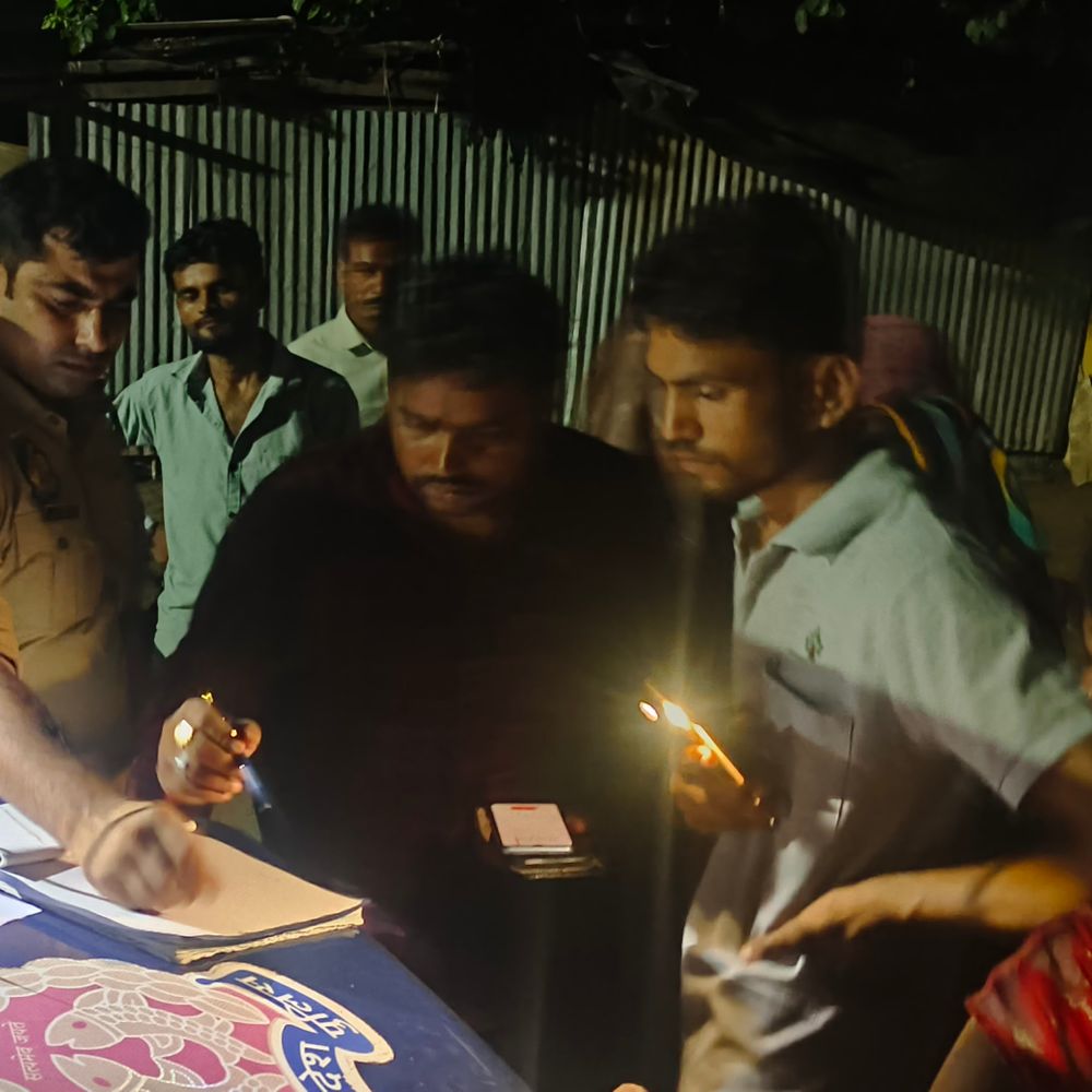 नशे की हालत में युवक को सड़क पर पटका:महोबा में सिर में गंभीर चोट लगने के कारण मौत, आरोपी के पिता ने दी सूचना