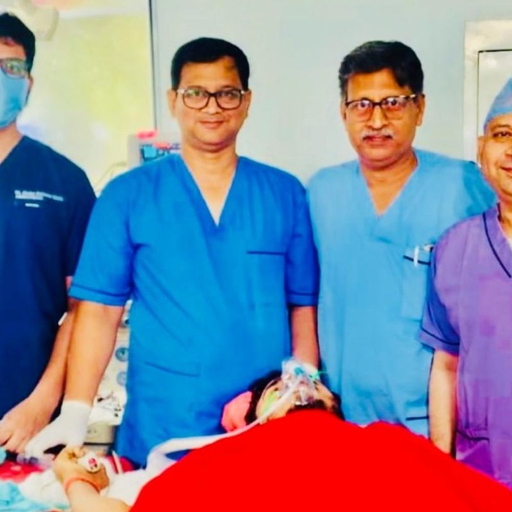 सिविल अस्पताल में पहली बार हुई जटिल स्पाइन सर्जरी:रीढ़ की हड्डी में टीबी से था दबाव, पैरालिसिस का खतरा था