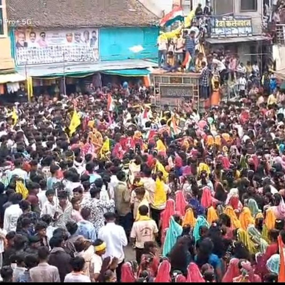 बड़वानी में 20 हजार आदिवासियों ने निकाली रैली:सिलावद में 40 गांव के लोग पहुंचे; जल-जंगल-जमीन अधिकारों पर हुई जनसभा