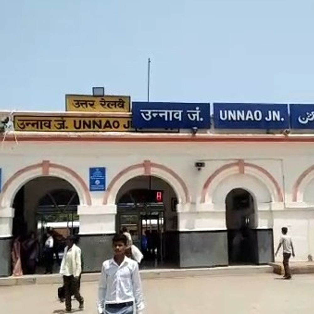 प्रतापगढ़-चित्रकूट के बीच दौड़ेगी नई संयुक्त एक्सप्रेस:उन्नाव समेत कई शहरों को मिलेगा सीधा लाभ, अब 12 की जगह 24 कोच होंगे