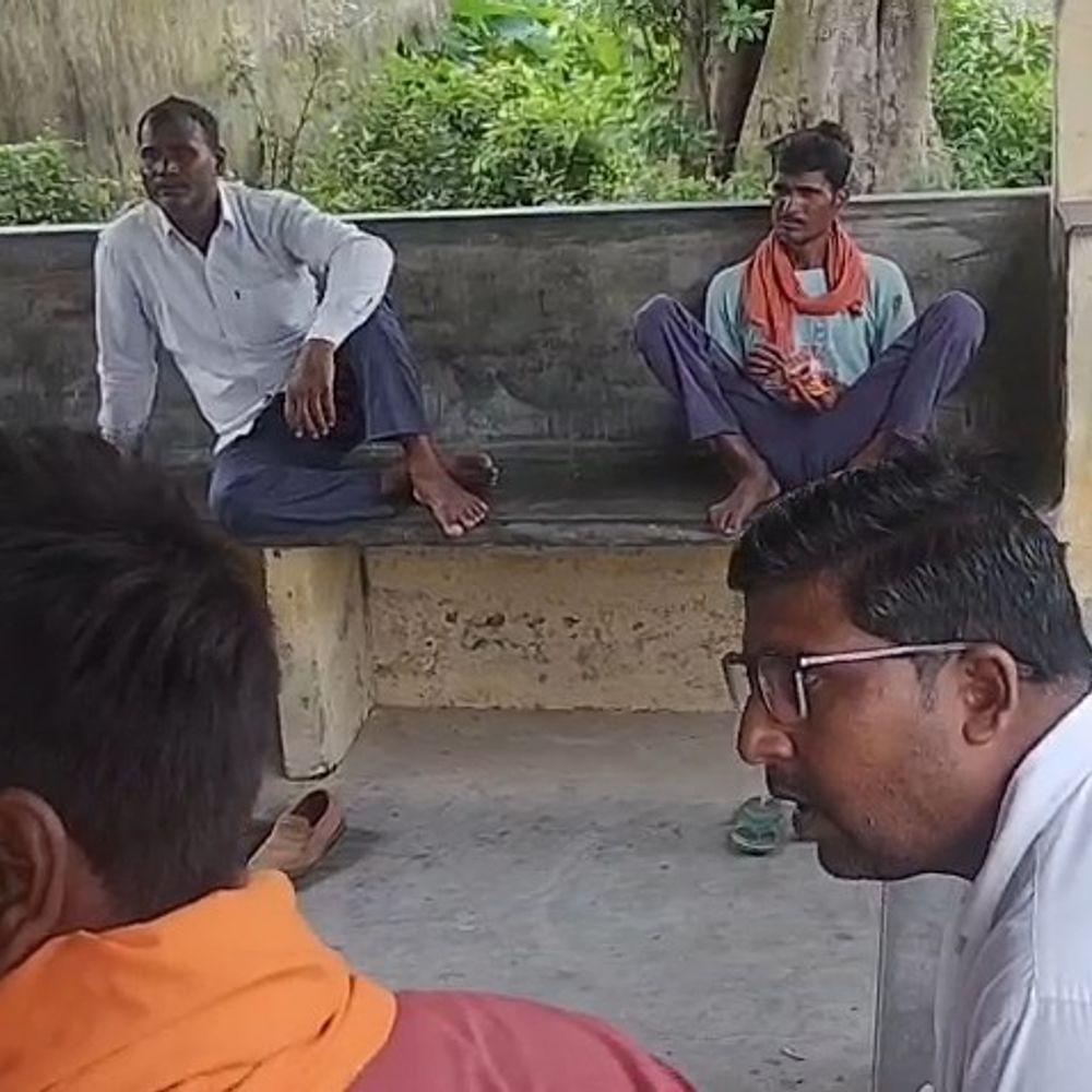 पीलीभीत में नहर उतराता मिला युवक का शव:गेहूं पिसवाने घर से निकला था, रास्ते में पड़ी मिली साइकिल, बिखरा मिला आटा