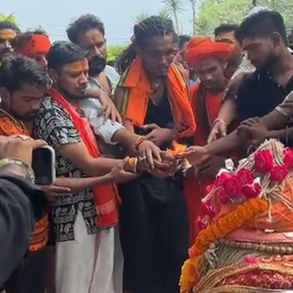 कछला से बरेली तक गूंजी गौ संरक्षण की आवाज:51 लीटर जल के साथ निकली जागरूकता यात्रा