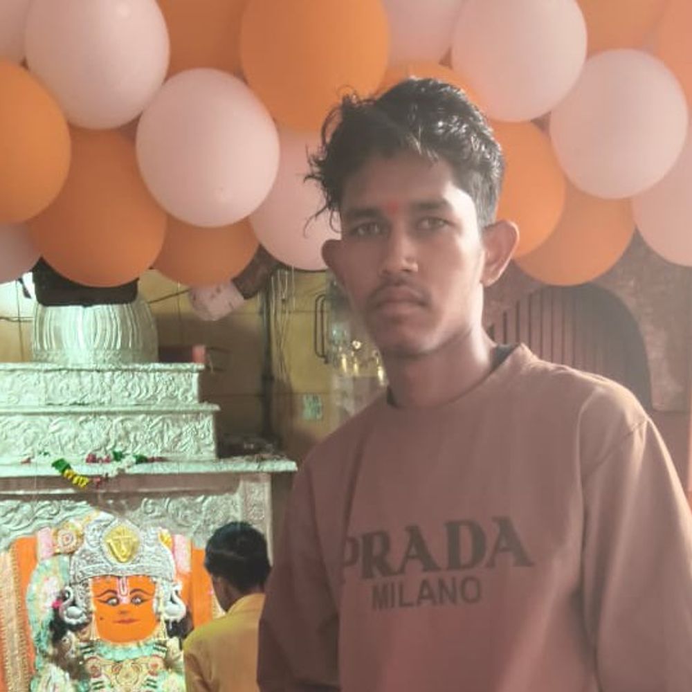 कन्नौज में डाक कांवड़ लेकर दौड़ते समय युवक की मौत:अचानक लड़खड़ाकर सड़क पर गिरा, अस्पताल ले जाने पर मृत घोषित