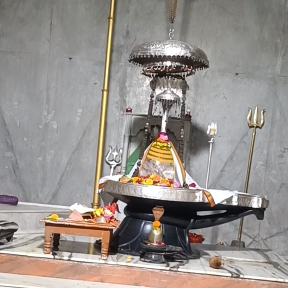 सावन का दूसरा सोमवार आज:  सिवनी में दिघोरी में एशिया के सबसे बड़े स्फटिक शिवलिंग का विशेष पूजन – Seoni News