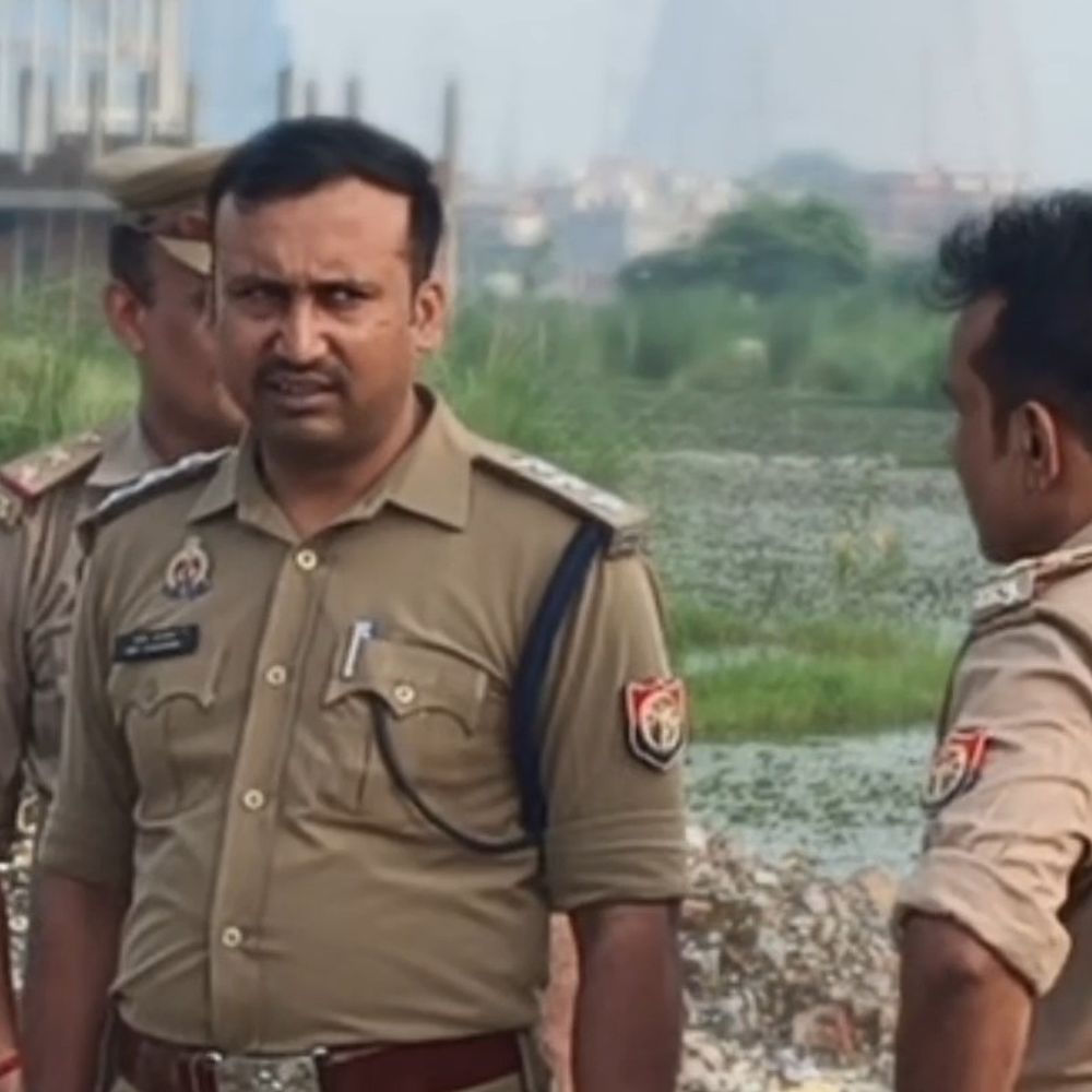पनकी नहर में अर्धनग्न महिला का शव मिला:पुलिस सीमा विवाद में उलझी, एसीपी के हस्तक्षेप से समाधान