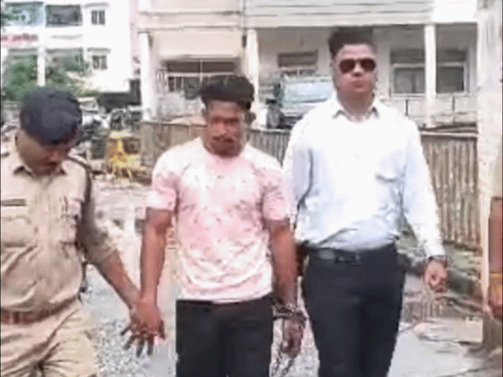 जबलपुर में 3 पिस्तौल, 3 कारतूस के साथ पकड़ाया बदमाश:NSA में बंद अपराधी से की अवैध हथियारों की खरीद-फरोख्त