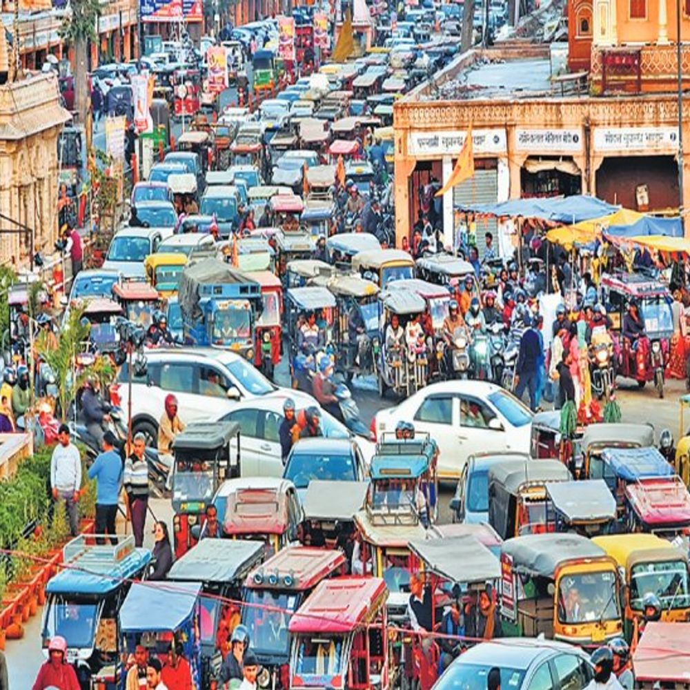 राजस्थान में 2,35,05,470 वाहन पंजीकृत:राजस्थान का हर दूसरा ई-रिक्शा, 5वां दुपहिया और तीसरी कार जयपुर जिले में, 11 लोगों पर एक कार और तीन पर एक दुपहिया