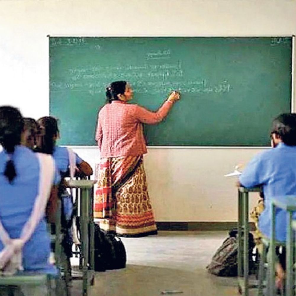 
                 विद्यार्थियों की मॉनीटरिंग:ड्रॉपआउट की समस्या का पता लगाने के लिए पोर्टल पर आएगा सिस्टम 
            