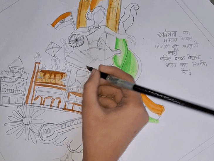 
                 कांग्रेस मुख्यालय में पतंगें बना रहीं बेटियां:महिला कांग्रेस ने कराई काइट कॉम्पटिशन, देश भक्ति, पर्यावरण संरक्षण के संदेश देती पतंगे कर रहीं पेंट 
            