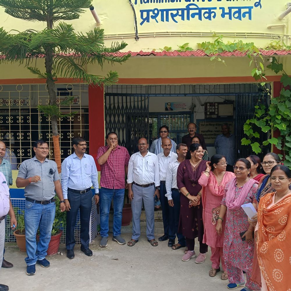 जहानाबाद कॉलेज कर्मचारियों ने घंटी बजाकर विरोध प्रदर्शन:विश्वविद्यालय अधिनियम 2026 का विरोध, बोले-'अपमानजनक और अव्यावहारिक'
