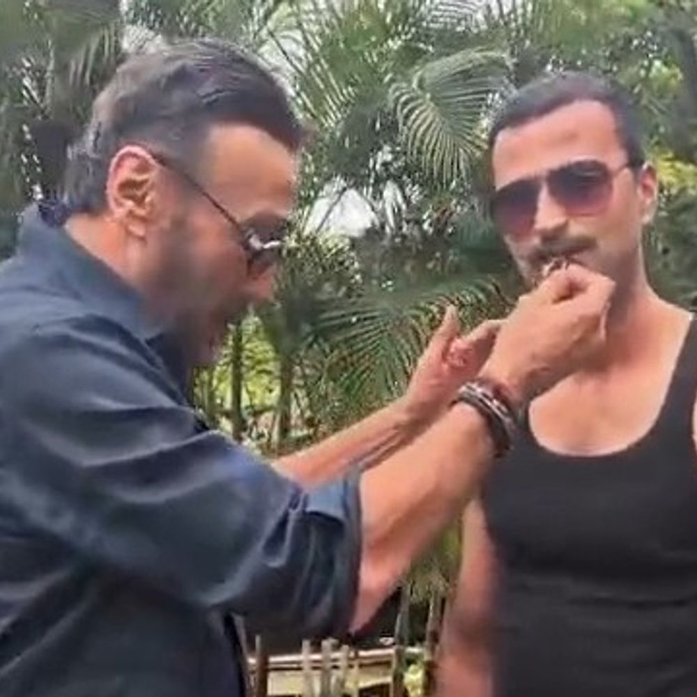 जैकी श्रॉफ ने शाजापुर के फैंस का जन्मदिन मनाया:मुंबई बुलाकर आईफोन दिया, युवक बोला- एक्टर ने परिवार के सदस्य की तरह रखा