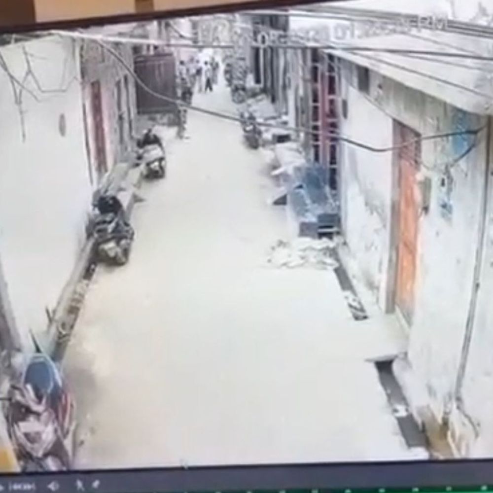 9 साल की बच्ची से अश्लीलता:मेरठ में 22 साल के युवक ने किशोरी को घर में बुलाकर रेप का प्रयास किया