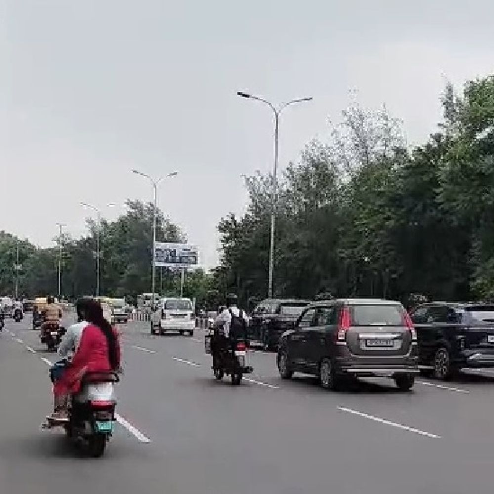 लखनऊ में आज भी धूप-उमस का असर:तापमान 34 डिग्री तक पहुंचेगा; अगले 5 दिन बारिश के आसार
