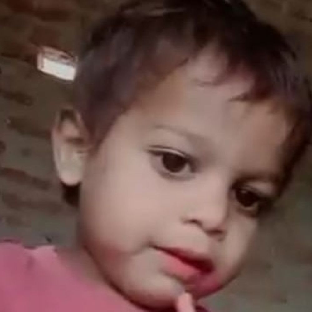 तालाब में डूबने से 4 साल के मासूम की मौत:कौशांबी में घर के बाहर खेल रहा था, मां के बाजार जाने के बाद लापता हुआ
