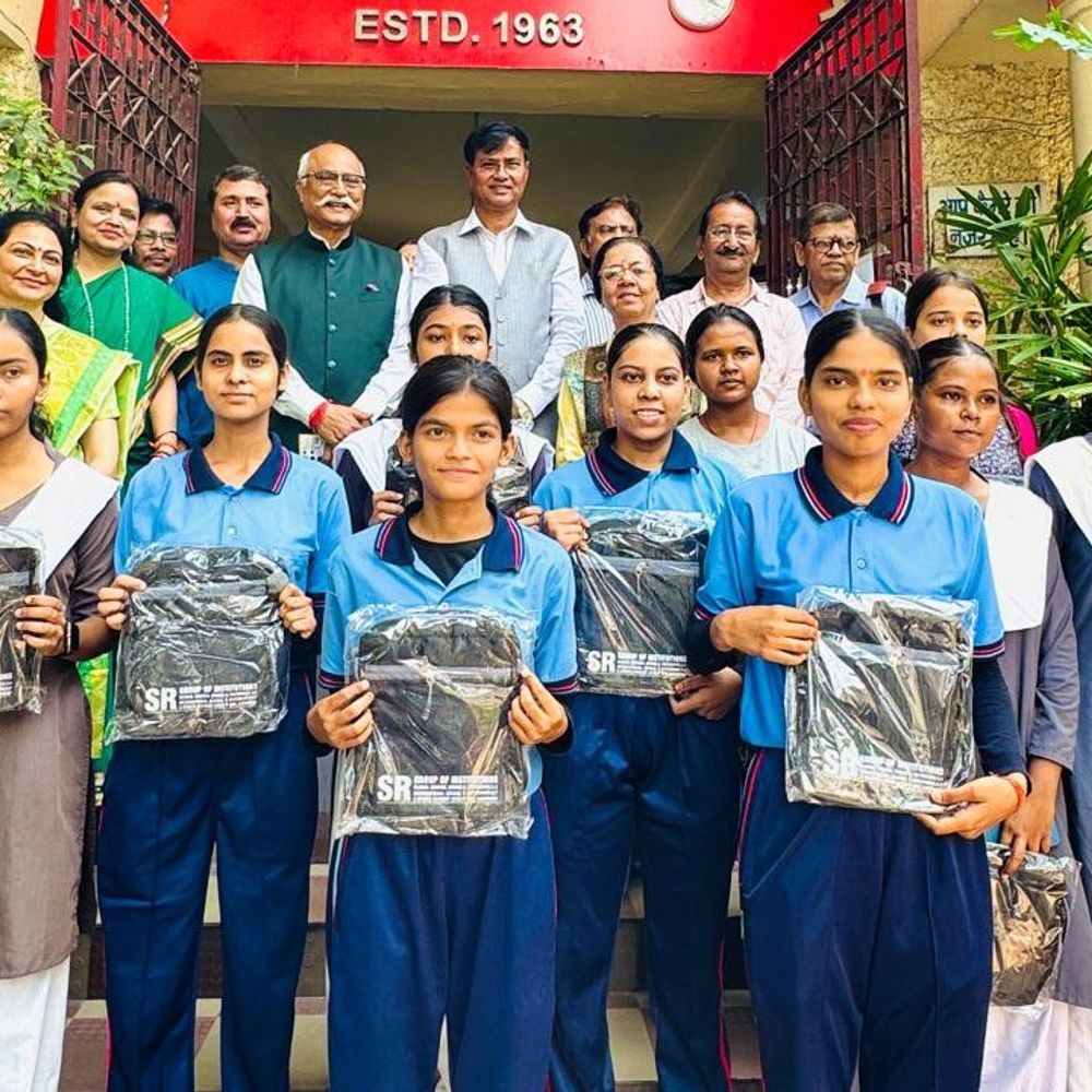 नवयुग कन्या महाविद्यालय में ब्यूटीशियन प्रशिक्षण केंद्र शुरू:छात्राओं को आत्मनिर्भर बनाने के लिए भाऊराव देवरस सेवा न्यास की पहल