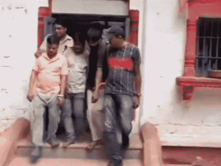 हिंदुस्तान लीवर एजेंसी से 18 लाख की चोरी का खुलासा:15.40 लाख रुपए कैश बरामद; एक नाबालिग समेत 5 आरोपी पकड़ाए
