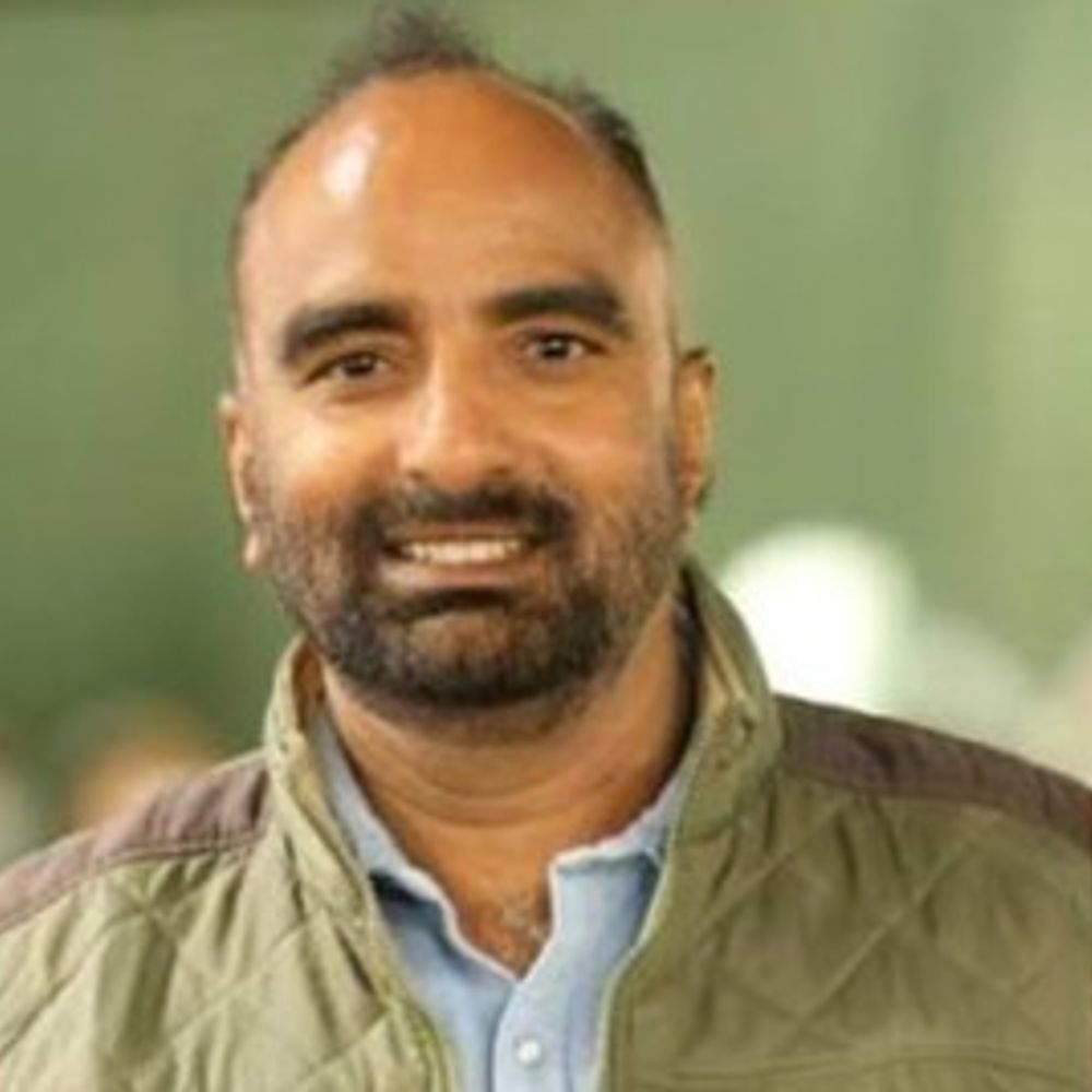 कांग्रेस नेता विधाशंकर गौतम की व्हाट्सएप आईडी हैक:कार्यकर्ताओं से हैकर ने रुपए मांगे, दूसरे नेता के खिलाफ स्टेटस लगा दिए