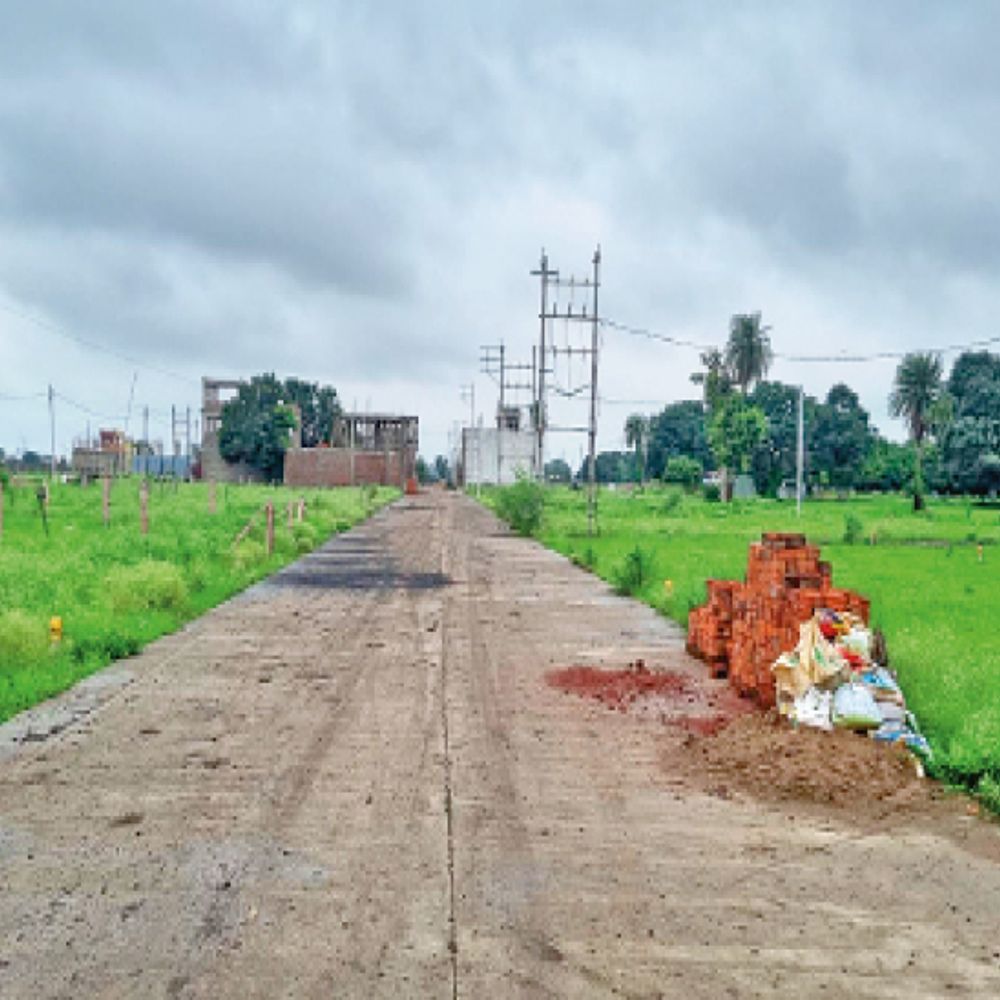
                 4 साल में 159 अवैध कॉलोनाइजरों के खिलाफ एफआईआर:एक में भी चालान पेश नहीं हुआ, कागजों में सिमटी कार्रवाई 
            