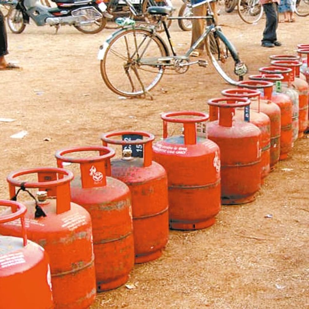 गोरखपुर में पूर्वांचल LPG वितरक महासम्मेलन आज:500 डिस्ट्रीब्यूटर जुटेंगे, कमीशन से बुकिंग व्यवस्था तक उठेंगे बड़े मुद्दे