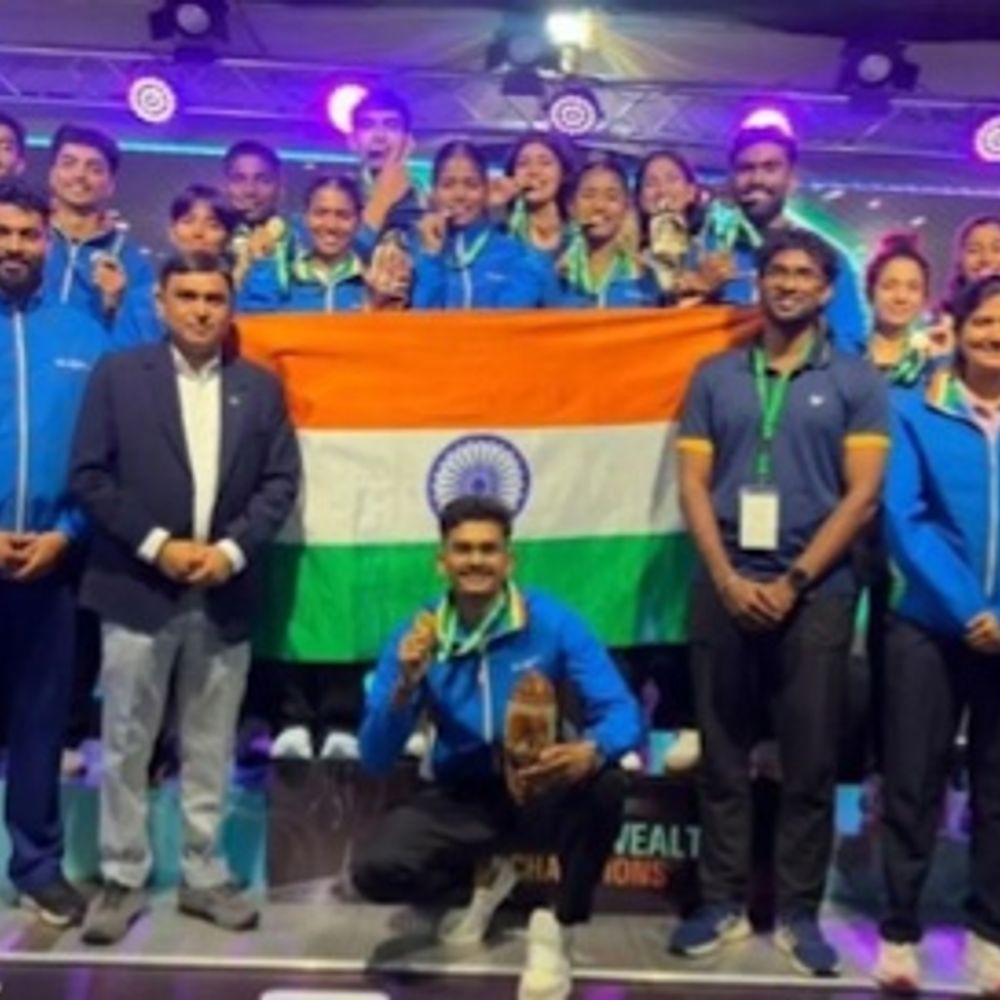 
                 भारत पहली बार कॉमनवेल्थ फेंसिंग का ओवरऑल चैंपियन:13 गोल्ड समेत 35 मेडल जीते, विल्किंसन स्वॉर्ड ट्रॉफी भी मिली 
            