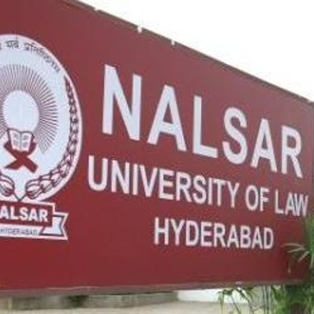
                 हैदराबाद लॉ यूनिवर्सिटी के खिलाफ ऑर्डर पर यू-टर्न:बार काउंसिल ने कहा था- CJI को चीफ गेस्ट बनाने के खिलाफ चिट्ठी लिखने वाले वकील नहीं बनेंगे 
            
