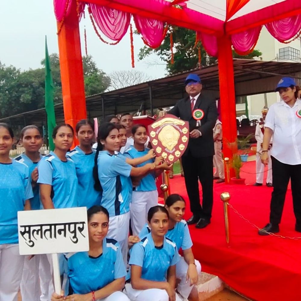 सुल्तानपुर में 28वीं अंतर्जनपदीय एथलेटिक प्रतियोगिता संपन्न:लखनऊ जोन के 11 जनपदों की टीमों ने लिया भाग, मेजबान सुल्तानपुर विजेता