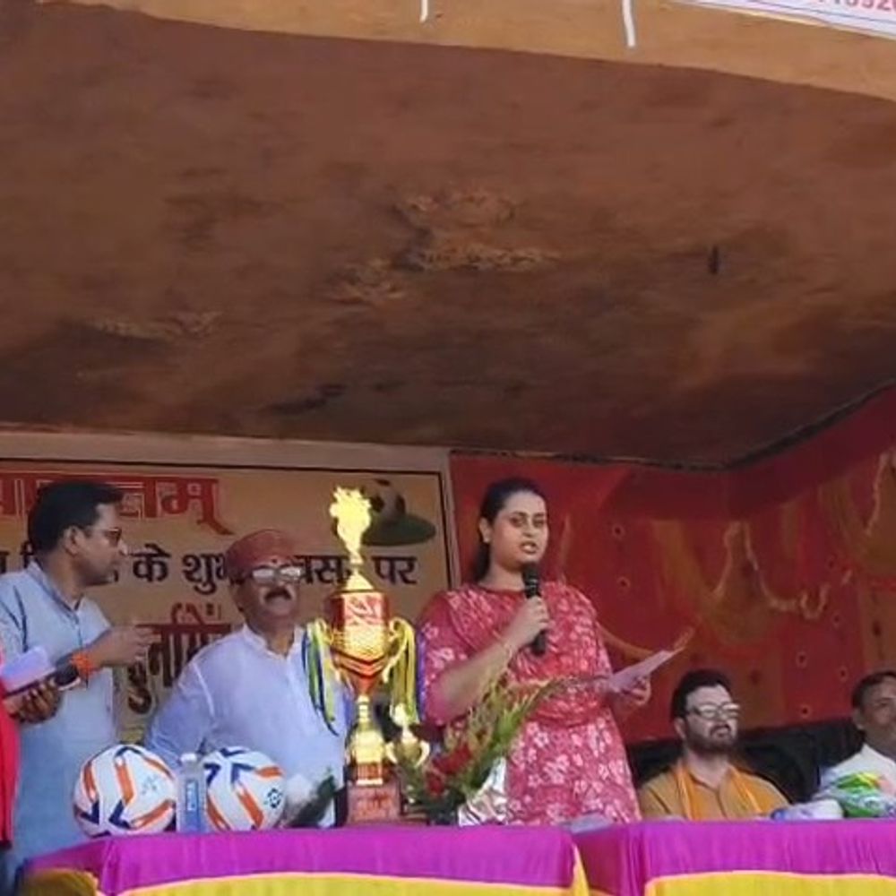 जमुई में 3 दिवसीय फुटबॉल टूर्नामेंट शुरू:मंत्री श्रेयसी सिंह ने किया उद्घाटन, पहले मुकाबले में FSSA बेला ने मारी बाजी