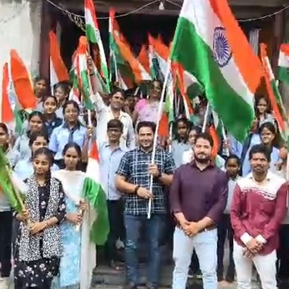 भारत माता की जय, वंदे मातरम् से गूंजा करौली:भाजपा युवा मोर्चा ने तिरंगा यात्रा में दिया राष्ट्र प्रेम और एकता का संदेश